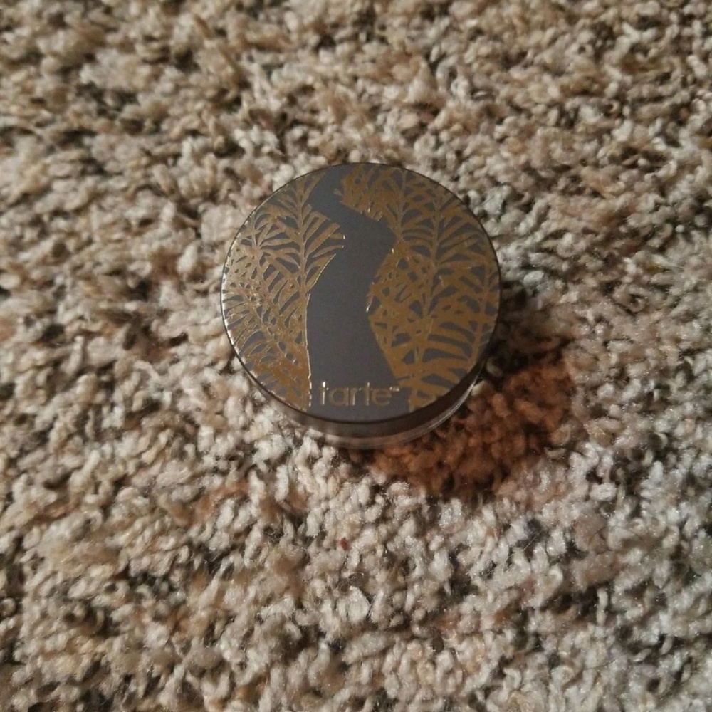 Tarte Finishing Powder